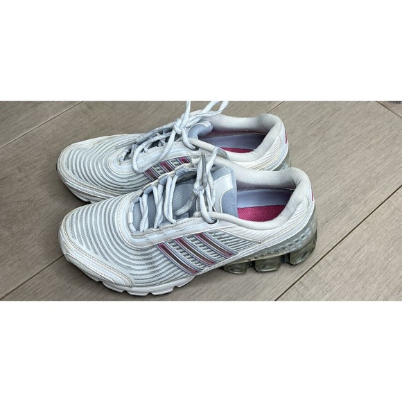 adidas gazelle silver green womens adidas Microbounce T1 [FW9785]